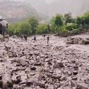 Pakistan: Floods caused by cloudburst destroy 30 houses in Neelum Valley, couple goes missing