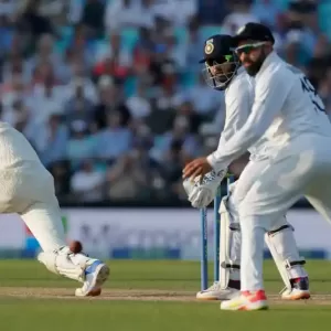 Eng vs Ind, 4th Test: Burns, Hameed hold fort as hosts need 291 more runs to win