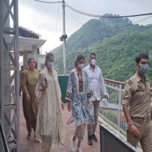 Shilpa Shetty Visits Vaishno Devi Amid Her Husband's Ongoing Case