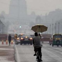Rain hits parts of Delhi
