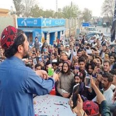 Pashtun Tahafuz Movement holds power show in Pakistan's Quetta demanding release of Ali Wazir