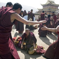 Chinese officials arrest Tibetan monks for sharing information of Buddha statue destruction