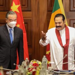 Chinese Foreign Minister held talks with Sri Lankan Prime Minister