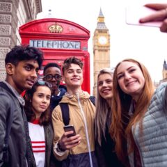 10 Scholarship To Study In The UK For International Students