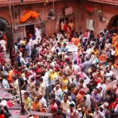UP Politics : Protests against proposed corridor around Banke Bihari temple in Vrindavan intensify