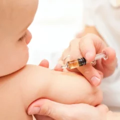 Essential Dos & Don'ts Of Vaccinating Your Baby: National Vaccination Day 2023