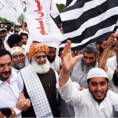 Pakistan: Opposition lambastes govt, saying 'can't talk with hooligans like Imran Khan'