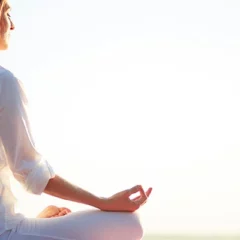 Tips For Incorporating Yoga & Meditation Practices To Regain Mental Balance